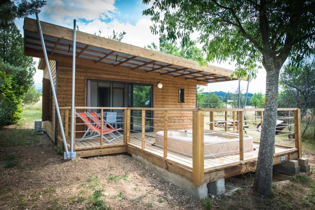 Camping Les Hautes Prairies Lourmarin Exteriér fotografie