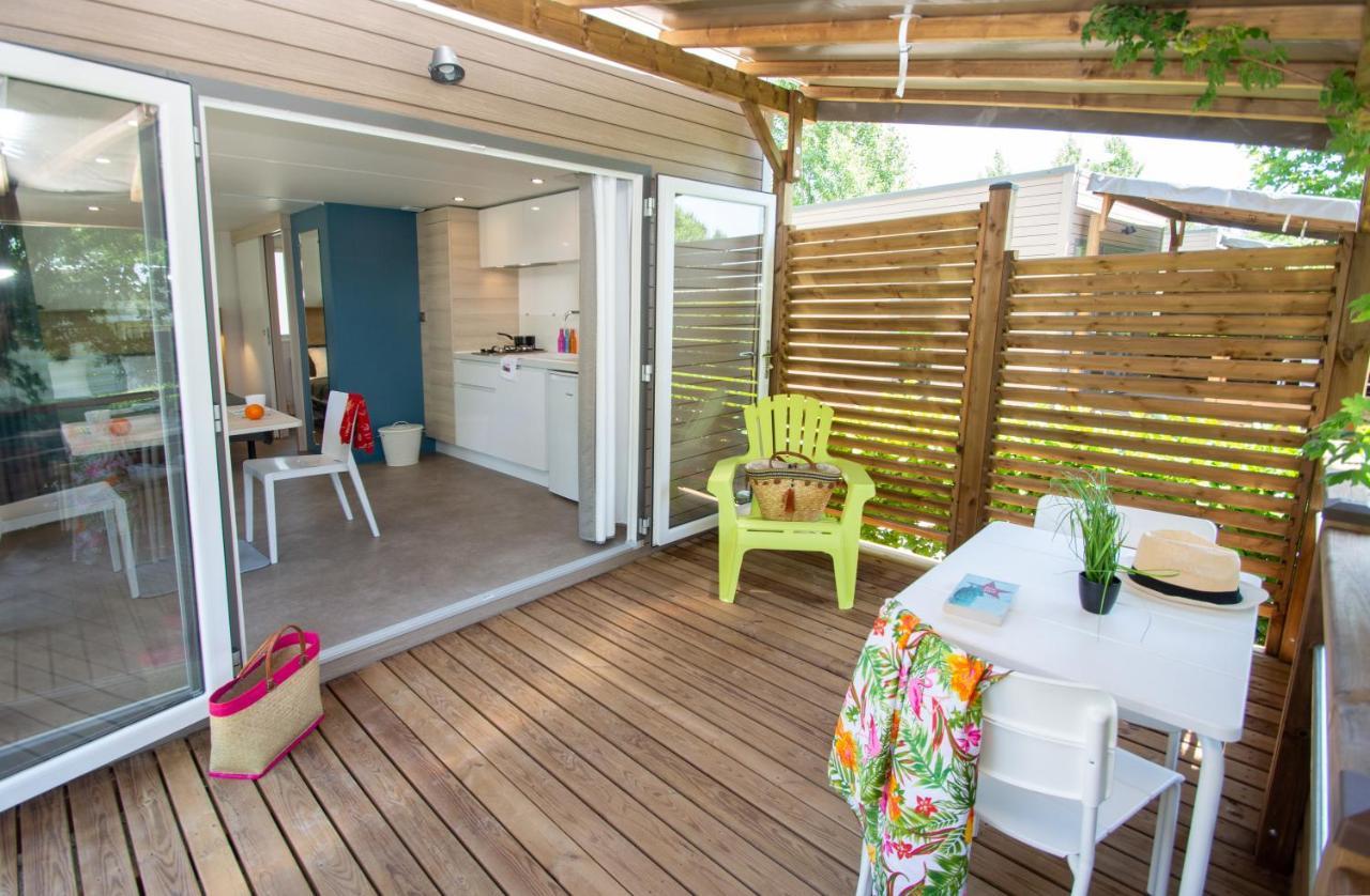 Camping Les Hautes Prairies Lourmarin Exteriér fotografie