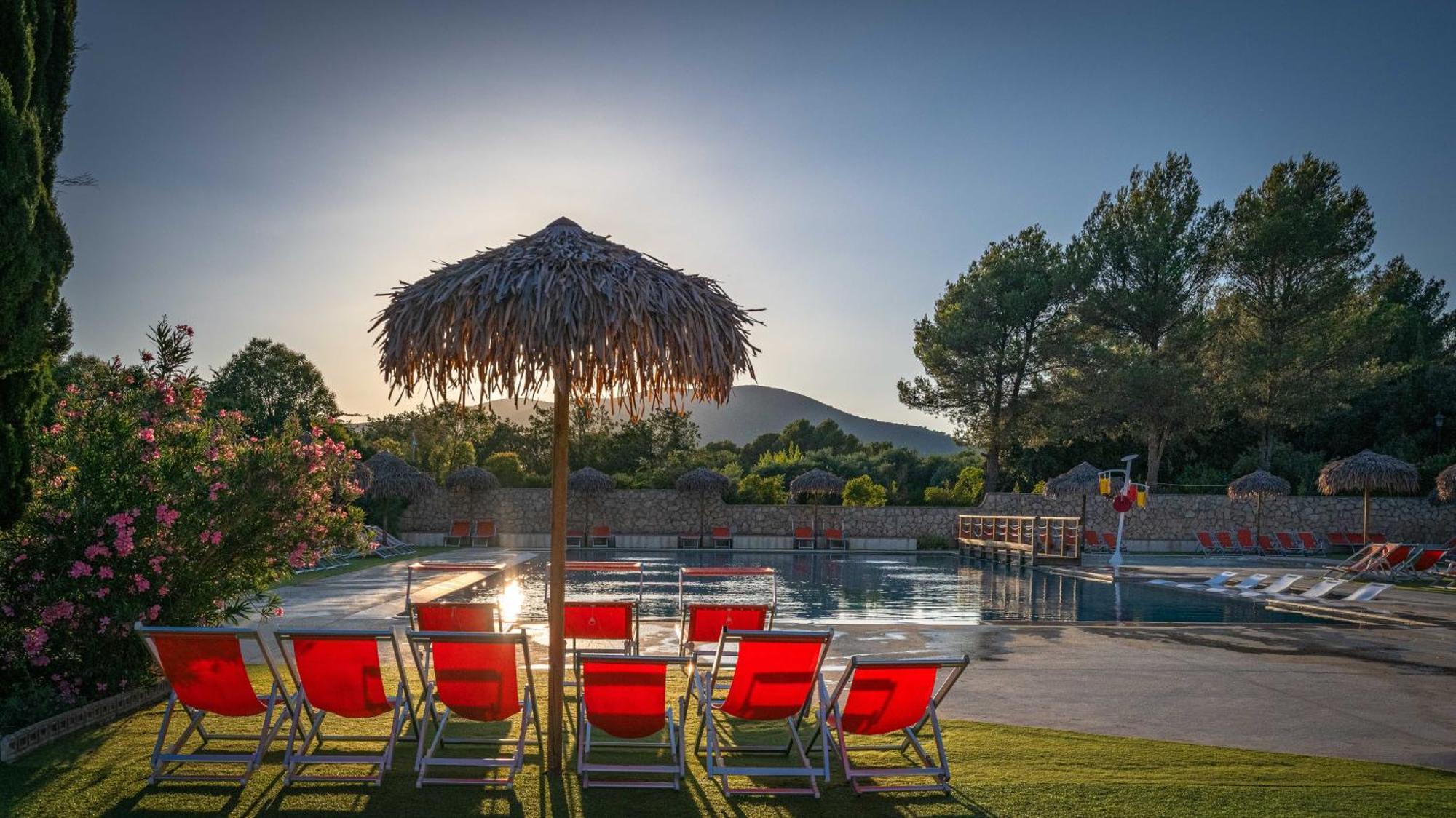 Camping Les Hautes Prairies Lourmarin Exteriér fotografie
